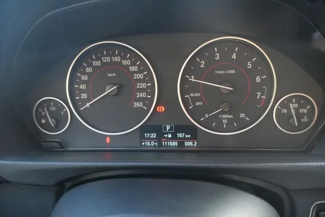 BMW 3 Series 2017 320i M Sportif extérieur photo 7