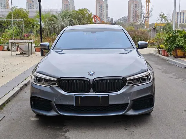 BMW 5 Series 2020 525i M Sports suit exterior photo 2 BMW 5 Series 2020 525i M Sports suit exterior photo 2