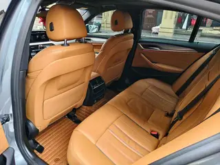 BMW 5 Series 2020 525i M Sports suit interior photo 11 BMW 5 Series 2020 525i M Sports suit interior photo 11