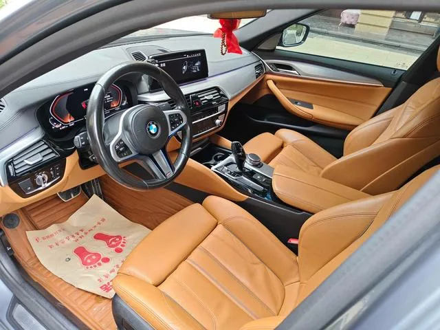 BMW 5 Series 2020 525i M Sports suit interior photo 12 BMW 5 Series 2020 525i M Sports suit interior photo 12
