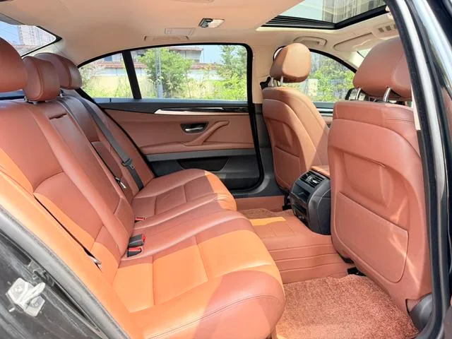 BMW 5 Series 2017 525Li Set de diseño de lujo interior foto 13 BMW 5 Series 2017 525Li Set de diseño de lujo interior foto 13