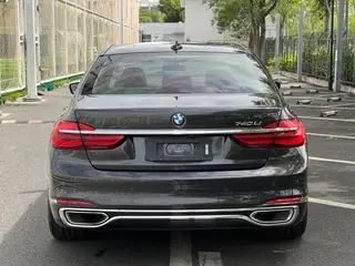 BMW 7 Series 2017 740Li Leader extérieur photo 5 BMW 7 Series 2017 740Li Leader extérieur photo 5