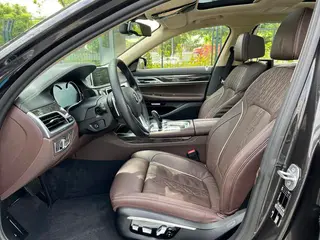 BMW 7 Series 2017 740Li Leader extérieur photo 10 BMW 7 Series 2017 740Li Leader extérieur photo 10