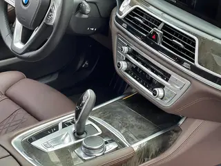 BMW 7 Series 2017 740Li Leader intérieur photo 13 BMW 7 Series 2017 740Li Leader intérieur photo 13