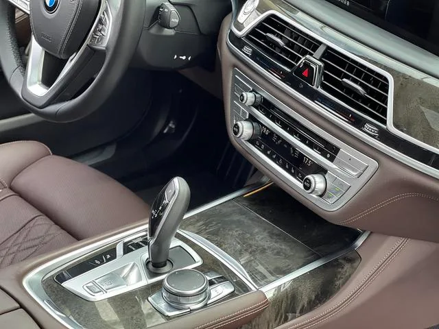 BMW 7 Series 2017 740Li Leader intérieur photo 13 BMW 7 Series 2017 740Li Leader intérieur photo 13