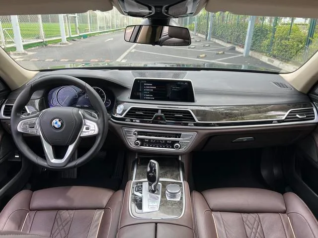 BMW 7 Series 2017 740Li Leader intérieur photo 19 BMW 7 Series 2017 740Li Leader intérieur photo 19