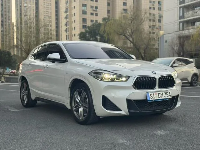 BMW X2 2020 sDrive25i Leading Type M Sports suit exterior photo 2 BMW X2 2020 sDrive25i Leading Type M Sports suit exterior photo 2
