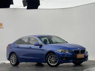 BMW 1 Series 2018 118i Модный тип экстерьер фото 3