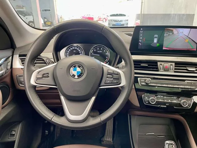 BMW X1 2020 sDrive25Li Leading Type interior photo 12