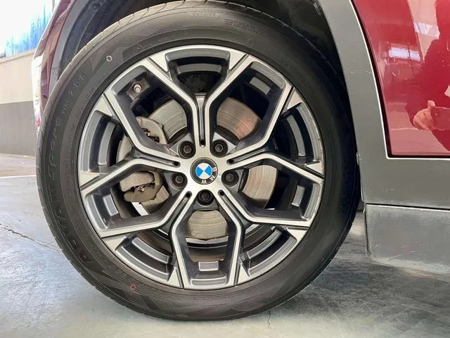BMW X1 2020 sDrive25Li Leading Type interior photo 18