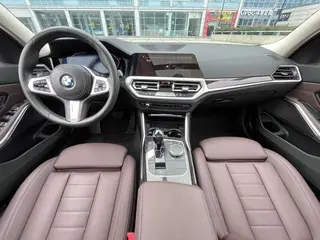BMW 3 Series 2020 325Li M Conjunto deportivo interior foto 9 BMW 3 Series 2020 325Li M Conjunto deportivo interior foto 9