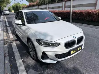 BMW 1 Series 2020 125i Leading Type M Sports suit exterior photo 3 BMW 1 Series 2020 125i Leading Type M Sports suit exterior photo 3