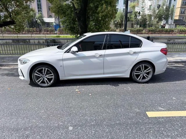 BMW 1 Series 2020 125i Leading Type M Sports suit exterior photo 5 BMW 1 Series 2020 125i Leading Type M Sports suit exterior photo 5