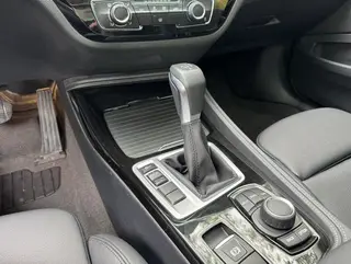 BMW 1 Series 2018 Restyling 118i Sporty interior photo 12