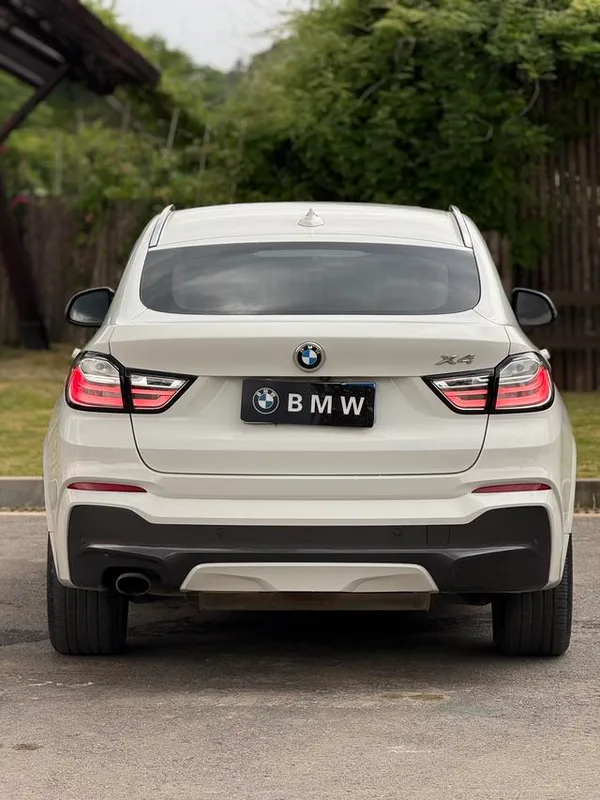 BMW X4 2016 xDrive20i M Sporty interior photo 10