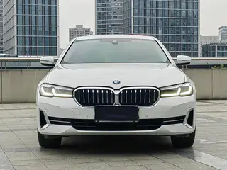 BMW 5 Series 2022 Second change 525Li Luxury Set exterior photo 2