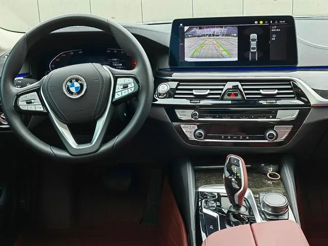 BMW 5 Series 2022 Second change 525Li Luxury Set exterior photo 5
