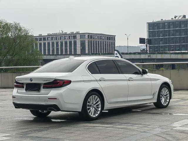 BMW 5 Series 2022 Second change 525Li Luxury Set interior photo 15