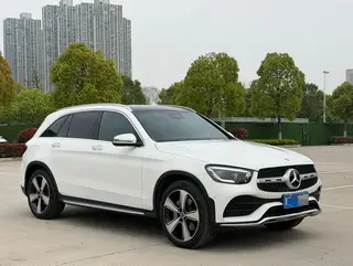 Mercedes-Benz GLC 2022 Segundo cambio GLC 300 L 4MATIC De lujo exterior foto 3 Mercedes-Benz GLC 2022 Segundo cambio GLC 300 L 4MATIC De lujo exterior foto 3