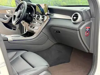 Mercedes-Benz GLC 2022 Segundo cambio GLC 300 L 4MATIC De lujo interior foto 11 Mercedes-Benz GLC 2022 Segundo cambio GLC 300 L 4MATIC De lujo interior foto 11