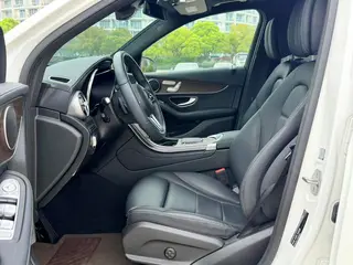 Mercedes-Benz GLC 2022 Segundo cambio GLC 300 L 4MATIC De lujo interior foto 13 Mercedes-Benz GLC 2022 Segundo cambio GLC 300 L 4MATIC De lujo interior foto 13