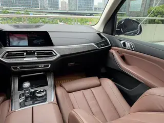BMW X5 2019 xDrive40i M Conjunto deportivo interior foto 8