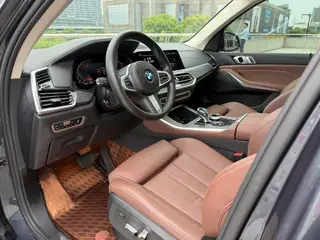 BMW X5 2019 xDrive40i M Conjunto deportivo interior foto 9
