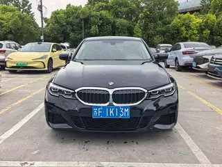BMW 3 Series 2020 320Li M Sports suit exterior photo 2