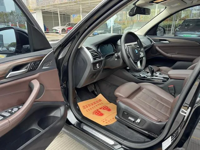 BMW X3 2019 xDrive28i Luxury Set exterior photo 4 BMW X3 2019 xDrive28i Luxury Set exterior photo 4