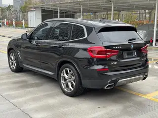 BMW X3 2019 xDrive28i Luxury Set interior photo 7 BMW X3 2019 xDrive28i Luxury Set interior photo 7