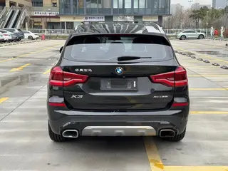BMW X3 2019 xDrive28i Luxury Set interior photo 8 BMW X3 2019 xDrive28i Luxury Set interior photo 8