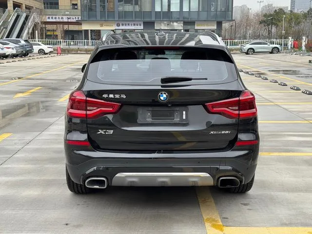 BMW X3 2019 xDrive28i Luxury Set interior photo 8 BMW X3 2019 xDrive28i Luxury Set interior photo 8