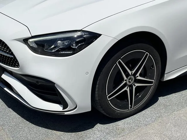 Mercedes-Benz C-Class 2023 Second change C 260 L Hao Night Sports Edition exterior photo 8 Mercedes-Benz C-Class 2023 Second change C 260 L Hao Night Sports Edition exterior photo 8