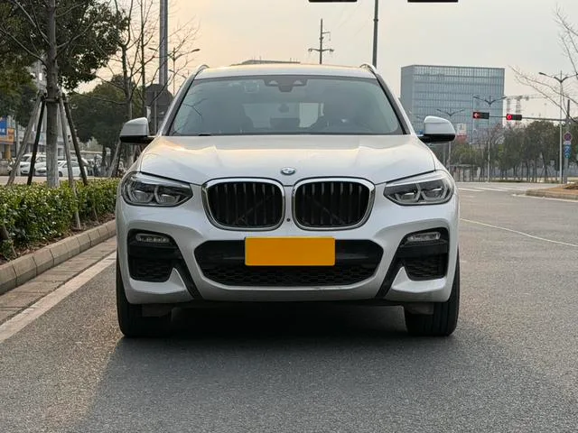 BMW X3 2018 xDrive30i Leading Type M Sports suit Country VI exterior photo 2