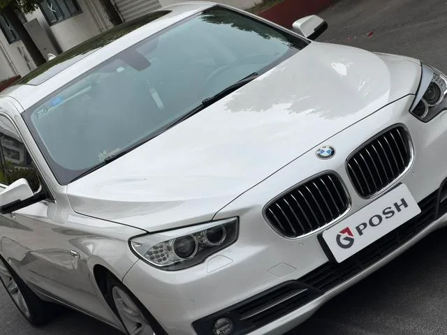 BMW 5 Series GT 2017 528i Leading Type exterior photo 2