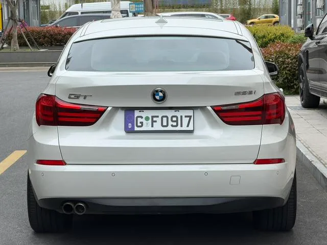 BMW 5 Series GT 2017 528i Leading Type exterior photo 6