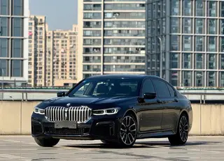 BMW 7 Series 2019 Reforma 740Li Tipo de lujo M Conjunto deportivo