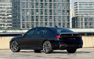 BMW 7 Series 2019 Mise à jour 740Li Type de luxe M Ensemble de sport extérieur photo 3