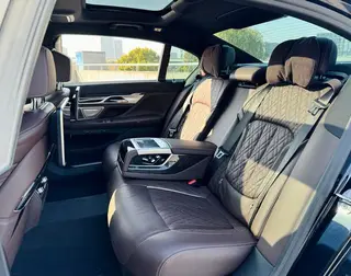 BMW 7 Series 2019 Mise à jour 740Li Type de luxe M Ensemble de sport intérieur photo 10