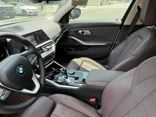 BMW 3 Series 2020 325Li Première édition extérieur photo 5 BMW 3 Series 2020 325Li Première édition extérieur photo 5