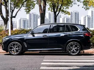 BMW X5 2022 Restyling xDrive 40Li M Sports suit exterior photo 2 BMW X5 2022 Restyling xDrive 40Li M Sports suit exterior photo 2