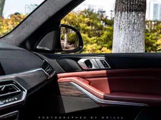 BMW X5 2022 Restyling xDrive 40Li M Sports suit interior photo 7 BMW X5 2022 Restyling xDrive 40Li M Sports suit interior photo 7