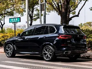 BMW X5 2022 Restyling xDrive 40Li M Sports suit interior photo 11 BMW X5 2022 Restyling xDrive 40Li M Sports suit interior photo 11