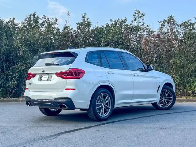 BMW X3 2021 xDrive28i M Conjunto deportivo exterior foto 4