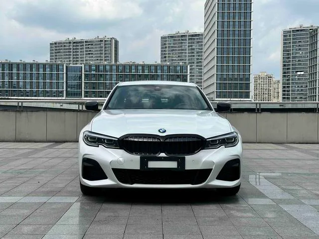 BMW 3 Series 2021 Restyling 325i M Sports Night Suit exterior photo 3 BMW 3 Series 2021 Restyling 325i M Sports Night Suit exterior photo 3