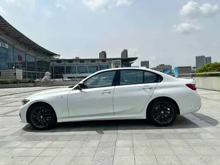 BMW 3 Series 2021 Restyling 325i M Sports Night Suit interior photo 6 BMW 3 Series 2021 Restyling 325i M Sports Night Suit interior photo 6