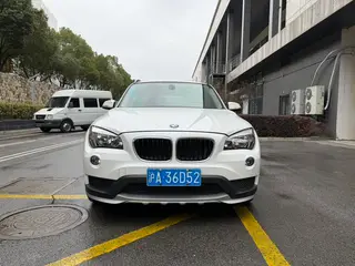 BMW X1 2015 sDrive18i Fashion Upgrade Edition exterior photo 3