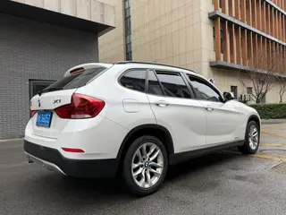 BMW X1 2015 sDrive18i Fashion Upgrade Edition interior photo 6