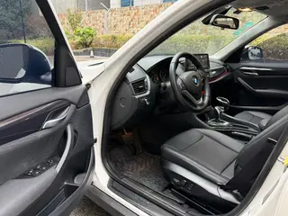 BMW X1 2015 sDrive18i Fashion Upgrade Edition interior photo 9