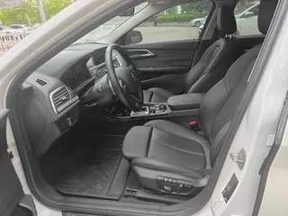 BMW 1 Series 2018 120i Design Suit Type interior photo 9